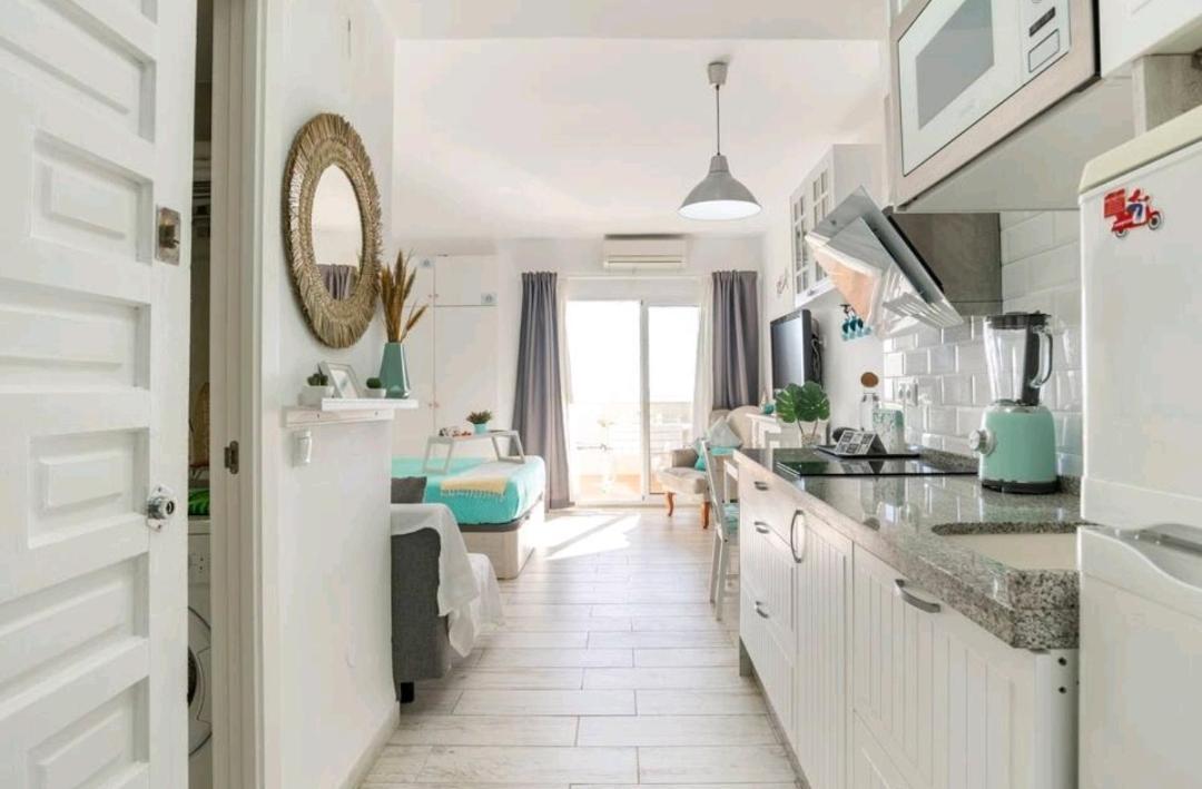 Estudio Deluxe Benalbeach Benalmádena Exterior foto