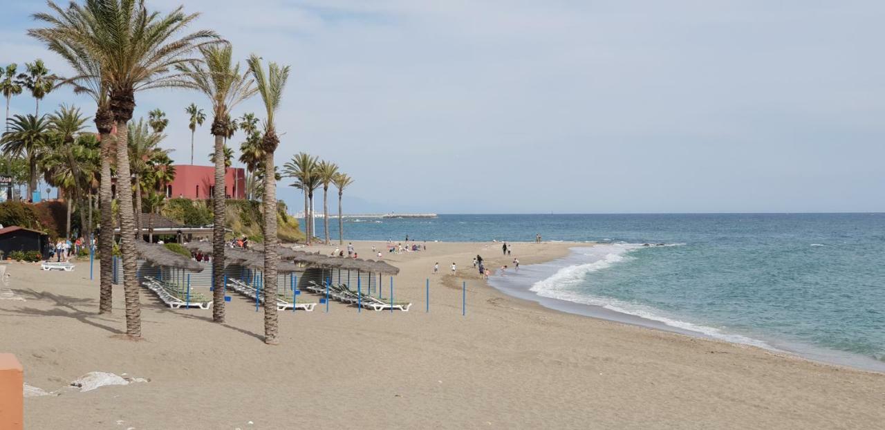 Estudio Deluxe Benalbeach Benalmádena Exterior foto